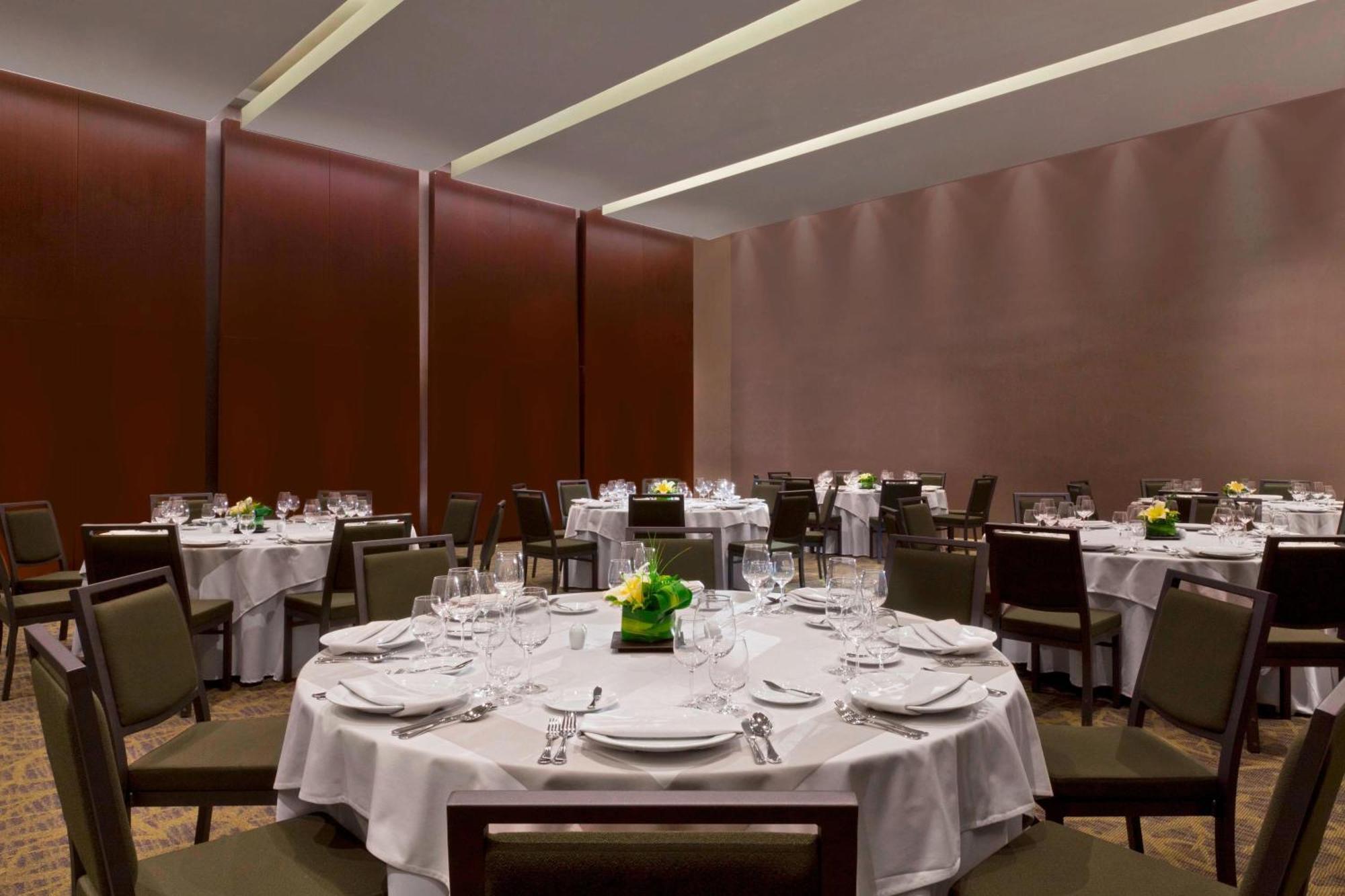 The Westin Guadalajara Hotel Exterior photo