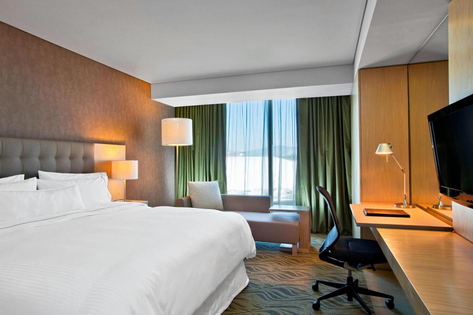 The Westin Guadalajara Hotel Exterior photo