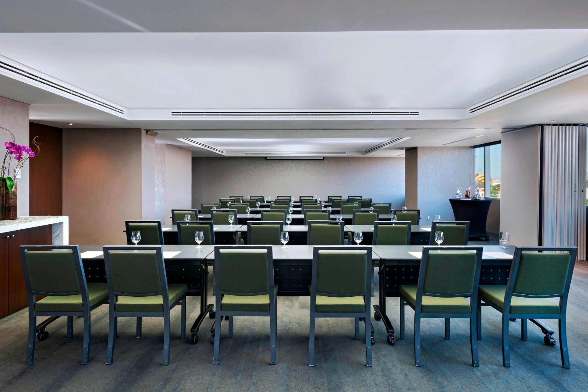 The Westin Guadalajara Hotel Exterior photo
